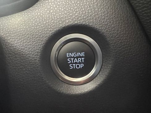 Used 2025 Toyota Corolla LE w/ Convenience Package FWD image 24