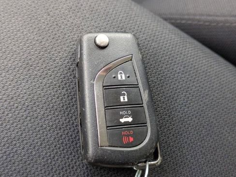 Used 2023 Toyota Corolla LE image 30