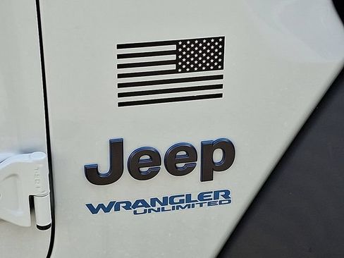 Used 2021 Jeep Wrangler Unlimited Rubicon 4xe w/ Cold Weather Group AWD/4WD image 30