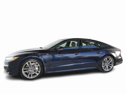 Used 2021 Audi A7 e Premium Plus w/ Black Optic Package image 4