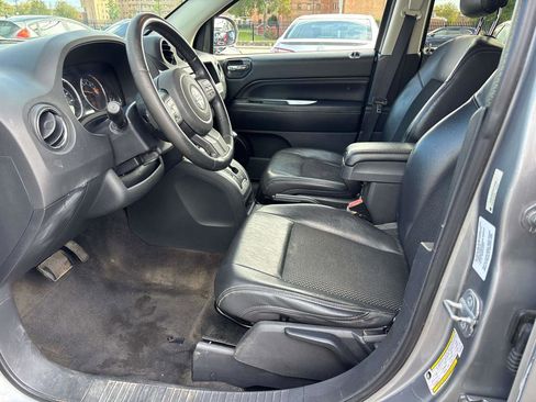 Used 2014 Jeep Compass Latitude w/ All Weather Capability Group image 8