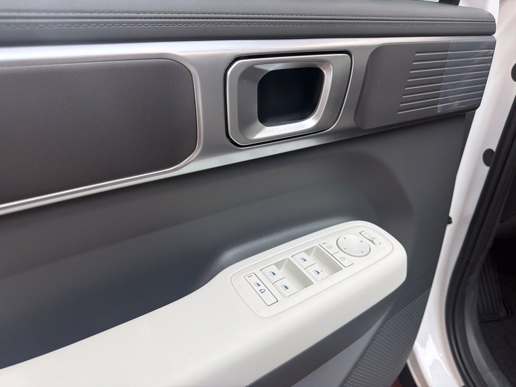 New 2027 Hyundai Santa Fe SE FWD image 23