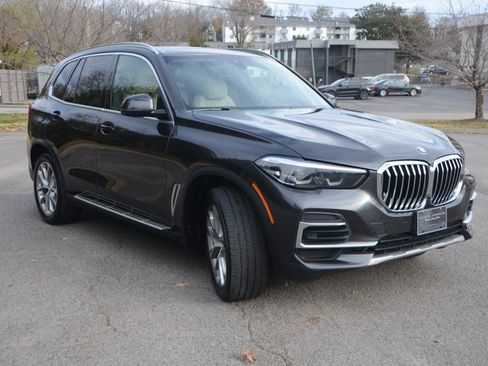 Used 2022 BMW X5 xDrive40i AWD/4WD image 4