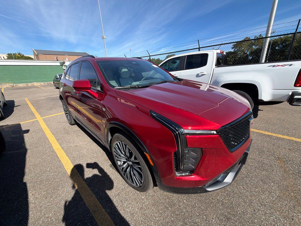 Used 2024 Cadillac XT4 Sport AWD/4WD image 5