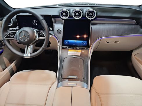New 2026 Mercedes-Benz GLC 300 4MATIC image 9