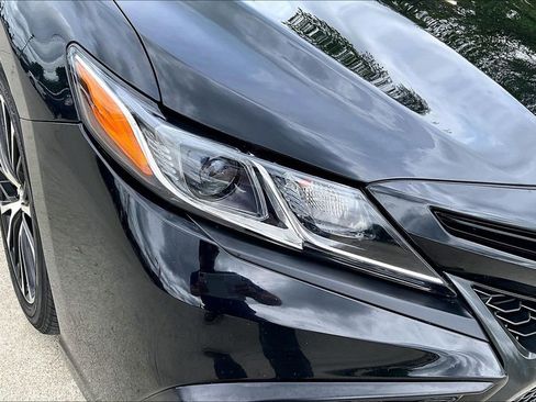 Used 2023 Toyota Camry SE FWD image 27