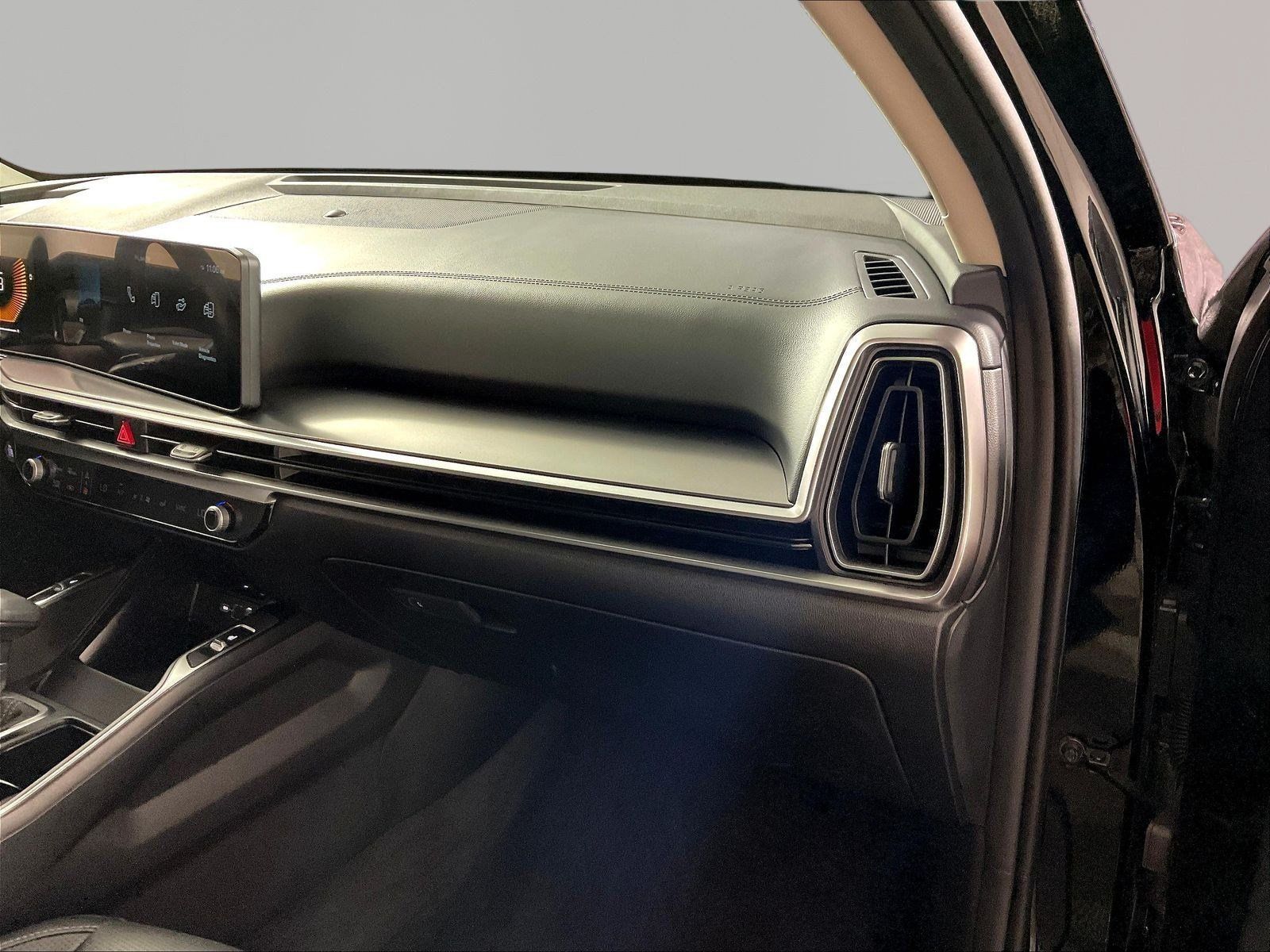 Certified 2026 Kia Sorento S w/ S Panoramic Sunroof Package FWD image 26