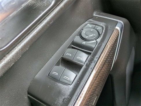 Used 2020 Chevrolet Silverado 1500 LT image 22