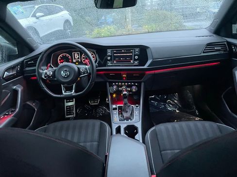 Used 2019 Volkswagen Jetta GLI image 14
