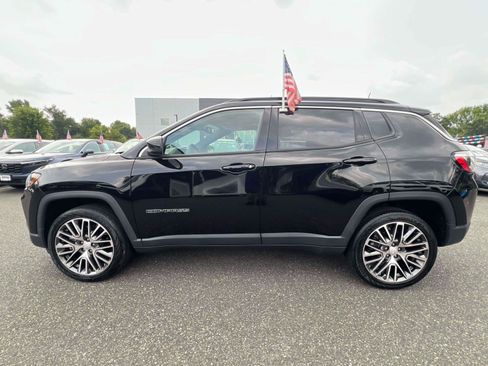 Used 2023 Jeep Compass Limited w/ Elite Group AWD/4WD image 5