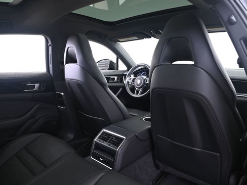 Certified 2020 Porsche Panamera RWD image 17