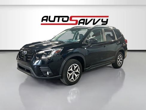 Used 2022 Subaru Forester Premium AWD/4WD image 3