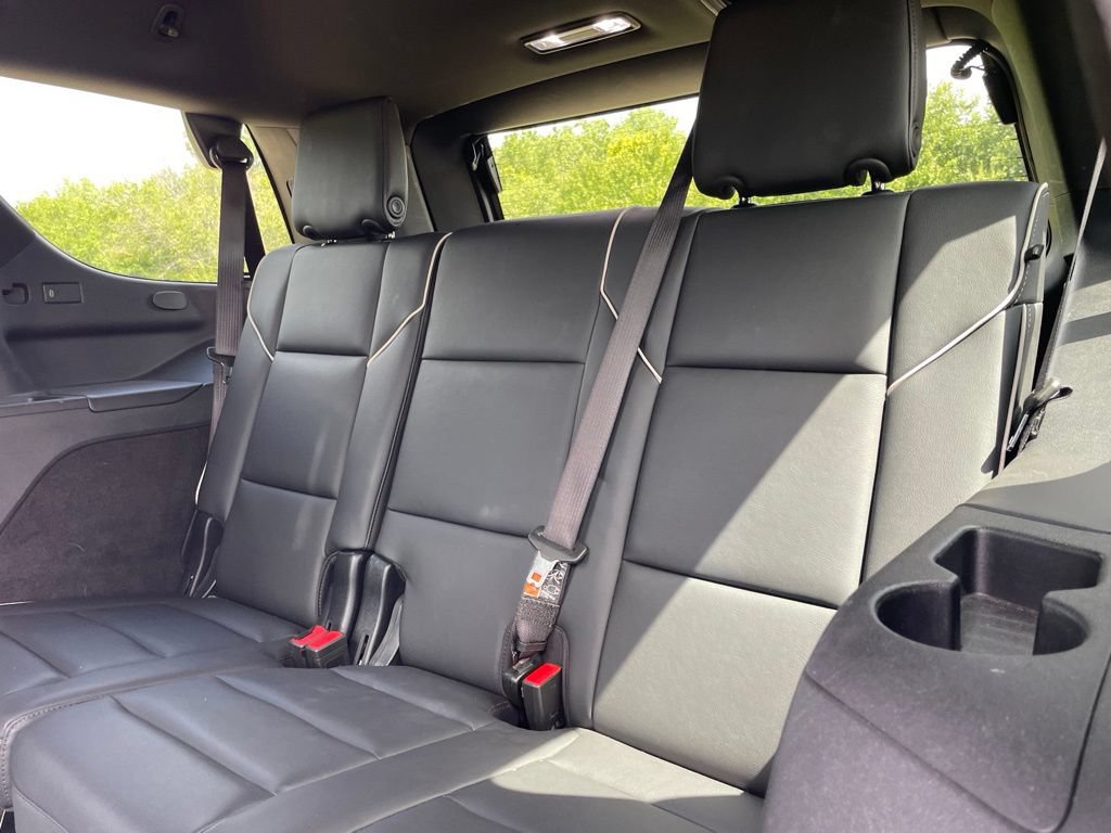 Certified 2025 Cadillac Escalade Premium Luxury w/ Touring Package AWD/4WD image 15