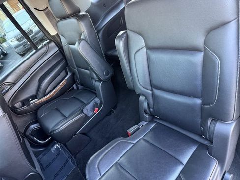 Used 2017 Chevrolet Suburban Premier image 14