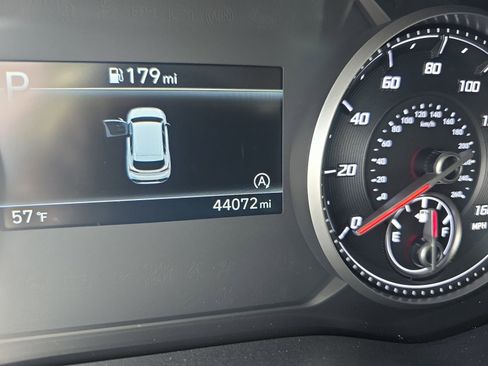 Used 2023 Hyundai Santa Fe SEL image 11