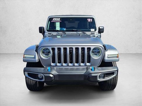 Used 2021 Jeep Wrangler Unlimited Sahara w/ Cold Weather Group AWD/4WD image 2