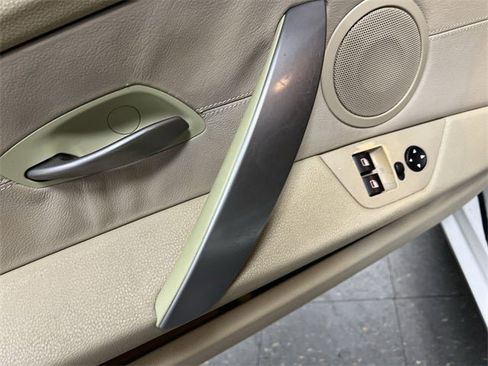 Used 2007 BMW Z4 3.0si image 71