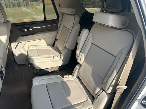 Certified 2024 GMC Yukon Denali image 11