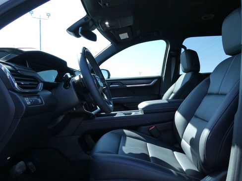 Used 2025 GMC Acadia Elevation w/ Super Cruise Package image 23