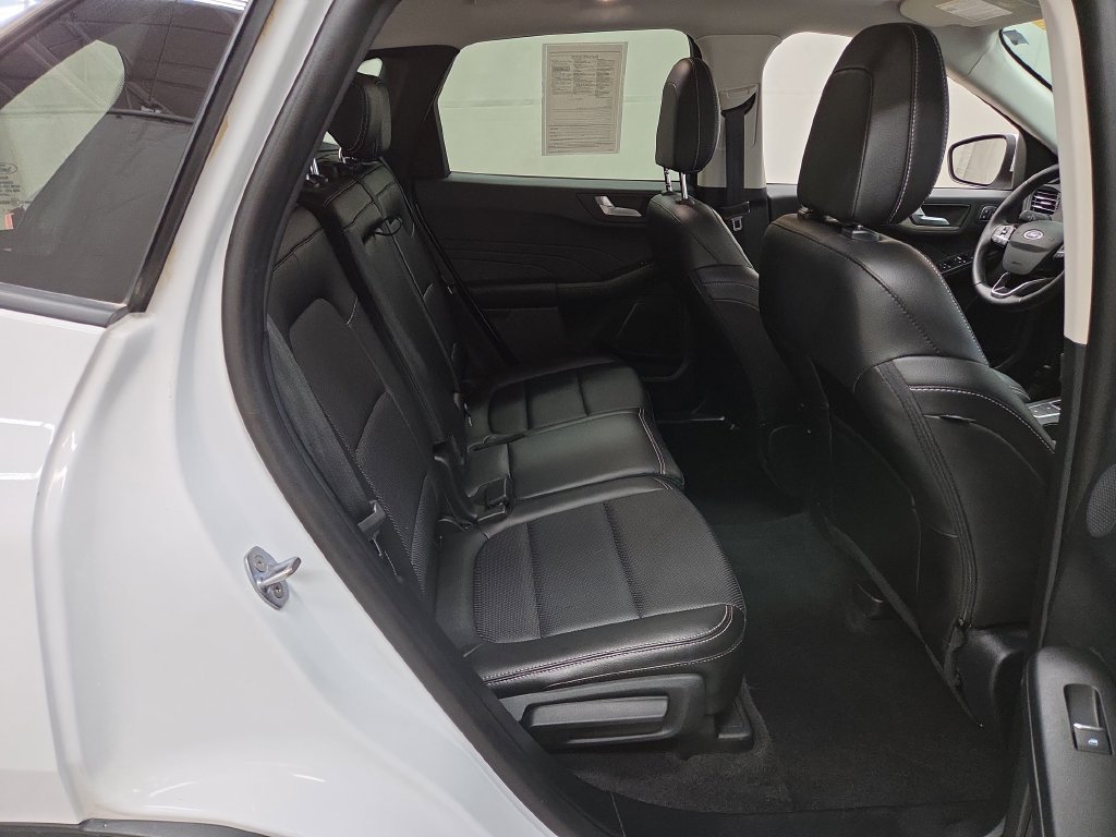Used 2022 Ford Escape SEL w/ Technology Package AWD/4WD image 11