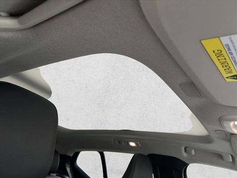 Used 2023 Volvo XC40 B5 Plus w/ Driver Assist Package image 25