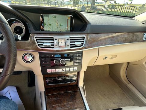 Used 2014 Mercedes-Benz E 350 Sedan image 46