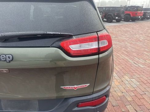 Used 2018 Jeep Cherokee Trailhawk w/ Quick Order Package 27L AWD/4WD image 11