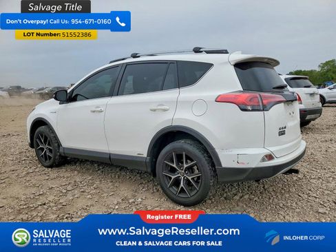 Used 2017 Toyota RAV4 SE AWD/4WD image 3