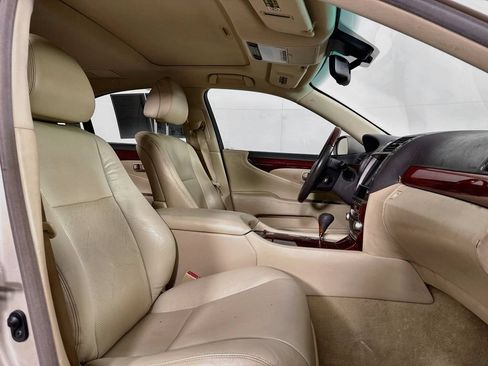 Used 2010 Lexus LS 460 RWD image 36
