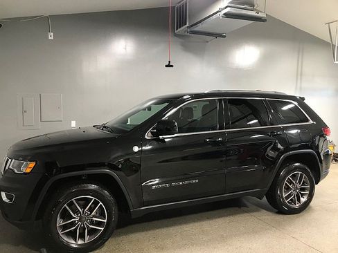 Used 2020 Jeep Grand Cherokee Laredo w/ Quick Order Package 2BN North AWD/4WD image 7