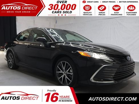 Used 2024 Toyota Camry XLE FWD image 1