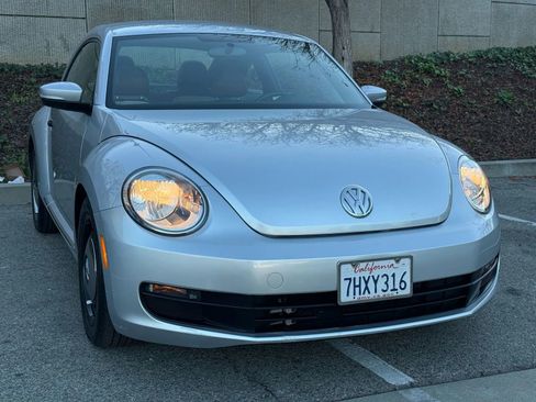 Used 2015 Volkswagen Beetle 1.8T Classic image 5