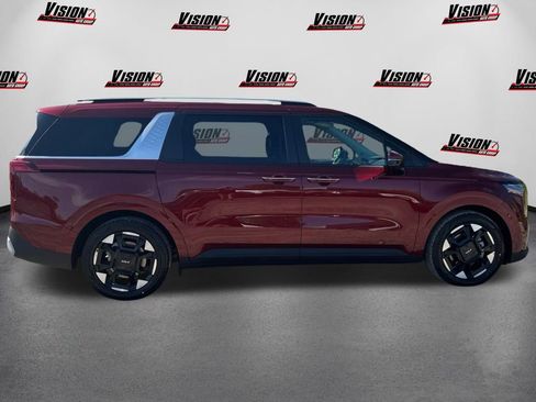 New 2026 Kia Carnival EX FWD image 4