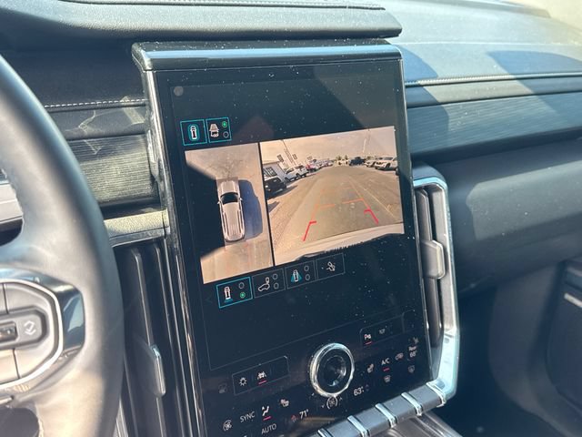 Used 2025 GMC Acadia Elevation FWD image 23
