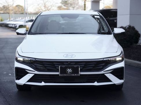 New 2025 Hyundai Elantra Limited w/ Cargo Package image 5