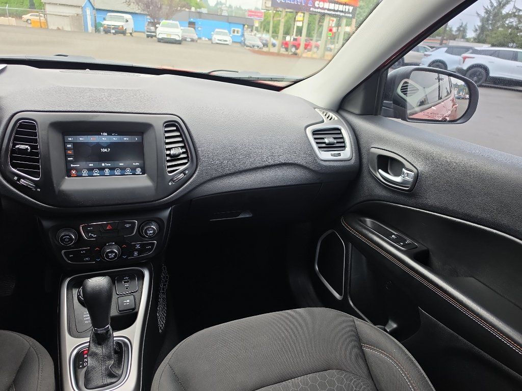 Used 2018 Jeep Compass Sport w/ Tech Group AWD/4WD image 21