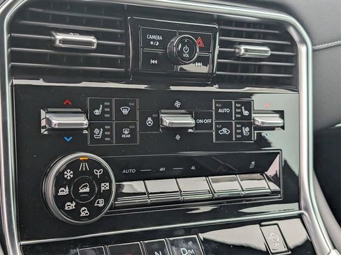 New 2026 Nissan Armada Platinum image 11