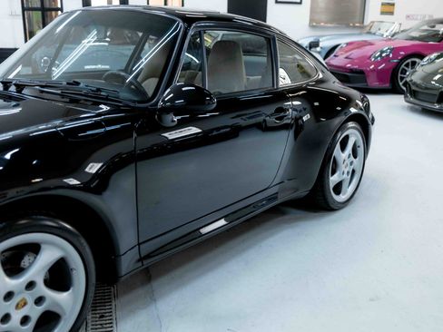 Used 1998 Porsche 911 Carrera 4S image 33