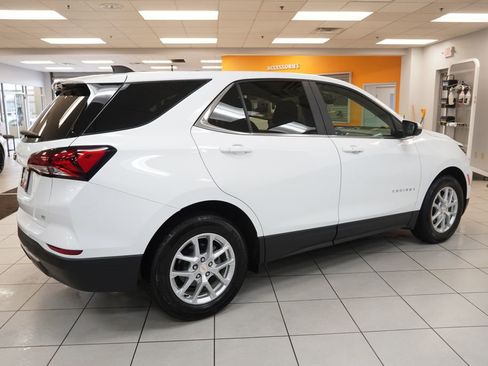 Certified 2024 Chevrolet Equinox LT image 13