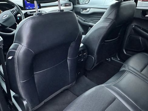 Used 2021 Ford Escape SEL image 14