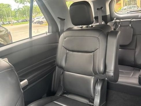 Used 2023 Ford Explorer XLT w/ Equipment Group 202A RWD image 3