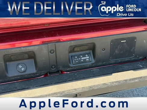 Used 2022 GMC Sierra 2500 AT4 w/ AT4 Premium Plus Package AWD/4WD image 9