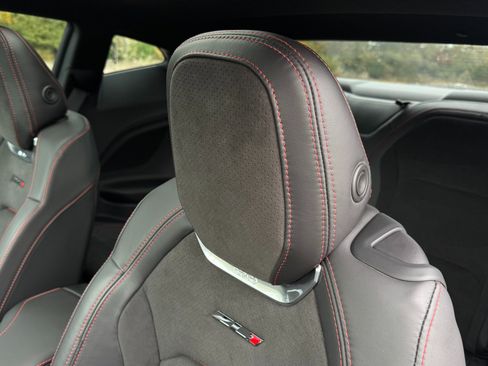 Used 2022 Chevrolet Camaro ZL1 image 15