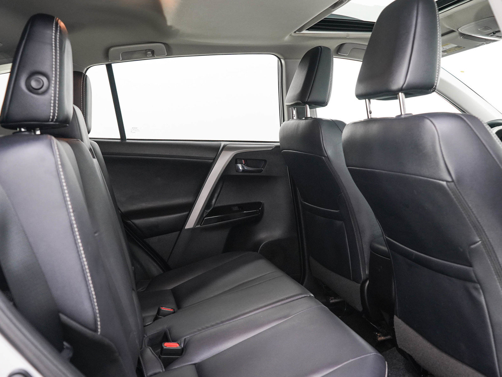 Used 2018 Toyota RAV4 Limited w/ All Weather Liner Package AWD/4WD image 14