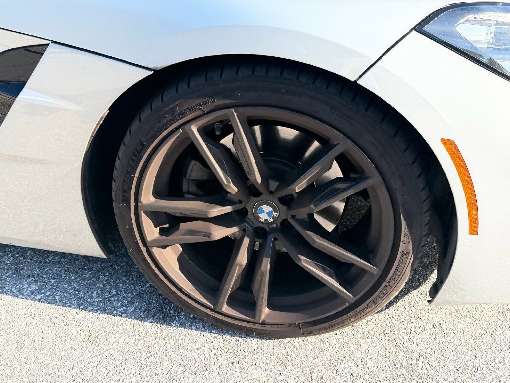 Used 2022 BMW Z4 sDrive30i w/ Premium Package 2 RWD image 9