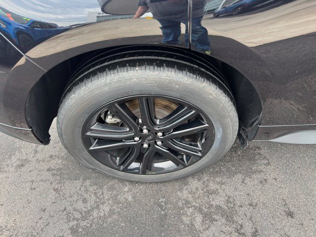 Used 2021 Ford Edge ST-Line w/ Class II Trailer Tow Package AWD/4WD image 11