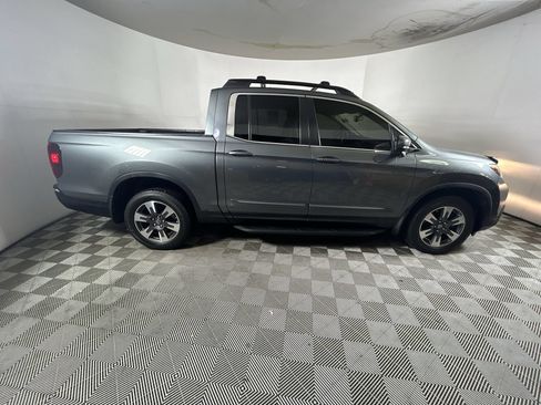 Used 2017 Honda Ridgeline RTL-T image 29