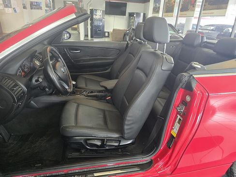 Used 2009 BMW 128i Convertible RWD image 9