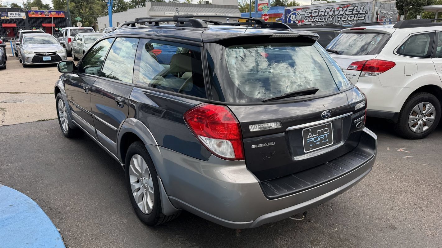 Used 2008 Subaru Outback 3.0R L.L. Bean AWD/4WD image 4