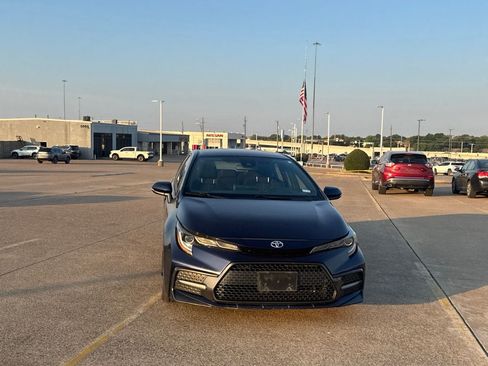 Used 2021 Toyota Corolla SE FWD image 4